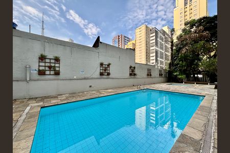 Apartamento à venda com 70m², 2 quartos e 1 vaga Apartamento à venda com 70m², 2 quartos e 1 vagaPiscina
