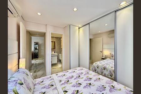 Apartamento à venda com 70m², 2 quartos e 1 vaga Apartamento à venda com 70m², 2 quartos e 1 vagaSuite 1