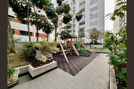 Apartamento à venda com 70m², 2 quartos e 1 vaga Apartamento à venda com 70m², 2 quartos e 1 vagaPlayground