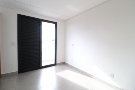 Apartamento para alugar com 68m², 2 quartos e 2 vagasQuarto 2 - Suíte