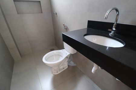 Apartamento para alugar com 185m², 4 quartos e 2 vagasBanheiro do Quarto 4