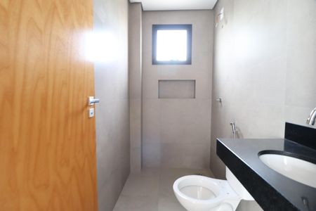 Apartamento para alugar com 185m², 4 quartos e 2 vagasBanheiro do Quarto 4
