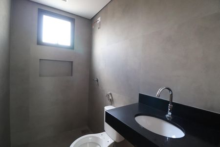 Banheiro Social de apartamento para alugar com 4 quartos, 185m² em Daniel Fonseca, Uberlândia