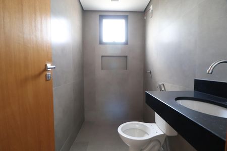 Apartamento para alugar com 185m², 4 quartos e 2 vagasBanheiro Social