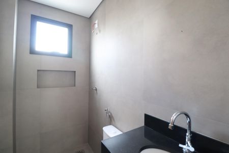 Apartamento para alugar com 185m², 4 quartos e 2 vagasBanheiro do Quarto 4