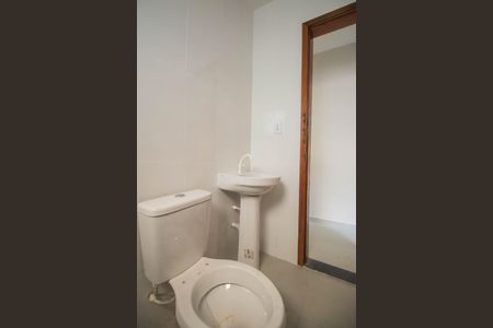 Banheiro de casa para alugar com 1 quarto, 35m² em Porto Novo, São Gonçalo