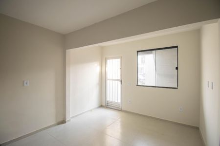 Sala de casa para alugar com 1 quarto, 35m² em Porto Novo, São Gonçalo
