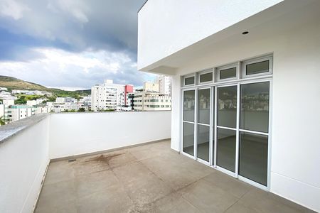 Apartamento à venda com 113m², 2 quartos e 2 vagas Apartamento à venda com 113m², 2 quartos e 2 vagasCobertura