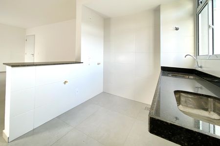 Apartamento à venda com 78m², 2 quartos e 2 vagas Apartamento à venda com 78m², 2 quartos e 2 vagasCozinha