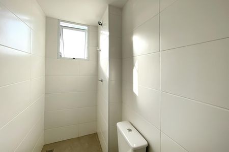 Apartamento à venda com 78m², 2 quartos e 2 vagas Apartamento à venda com 78m², 2 quartos e 2 vagasBanheiro da Suíte 1