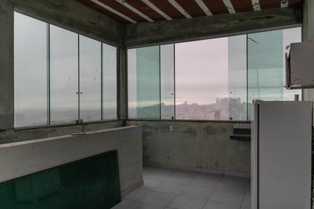 Casa à venda com 360m², 4 quartos e 4 vagas Casa à venda com 360m², 4 quartos e 4 vagasTerraço