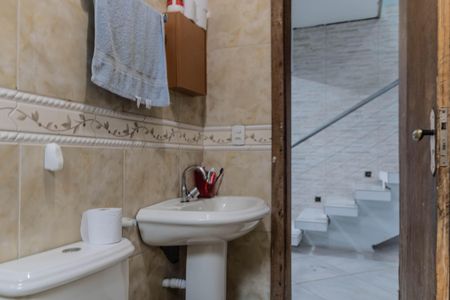 Casa à venda com 360m², 4 quartos e 4 vagas Casa à venda com 360m², 4 quartos e 4 vagasBanheiro 2