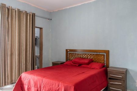 Casa à venda com 360m², 4 quartos e 4 vagas Casa à venda com 360m², 4 quartos e 4 vagasSuíte