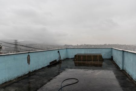 Casa à venda com 360m², 4 quartos e 4 vagas Casa à venda com 360m², 4 quartos e 4 vagasTerraço