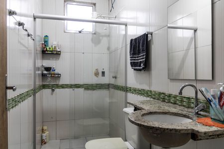 Casa à venda com 360m², 4 quartos e 4 vagas Casa à venda com 360m², 4 quartos e 4 vagasBanheiro 1