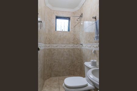 Casa à venda com 360m², 4 quartos e 4 vagas Casa à venda com 360m², 4 quartos e 4 vagasBanheiro 2