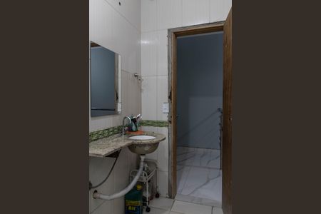 Casa à venda com 360m², 4 quartos e 4 vagas Casa à venda com 360m², 4 quartos e 4 vagasBanheiro 1