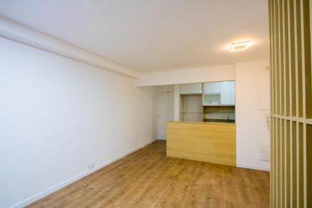 Apartamento para alugar com 74m², 3 quartos e 1 vaga Apartamento para alugar com 74m², 3 quartos e 1 vagaSala