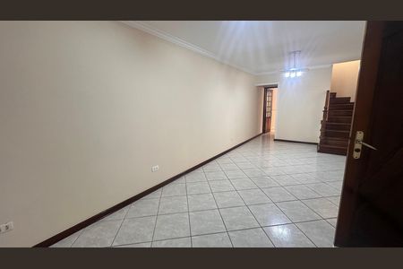 Casa para alugar com 124m², 3 quartos e 2 vagas