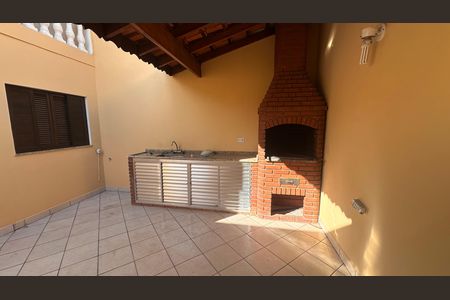 Casa para alugar com 124m², 3 quartos e 2 vagas