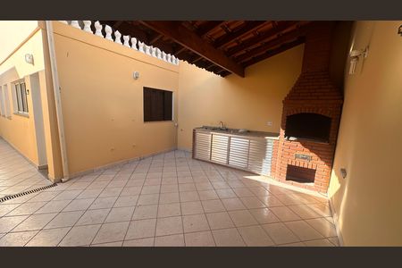 Casa para alugar com 124m², 3 quartos e 2 vagas
