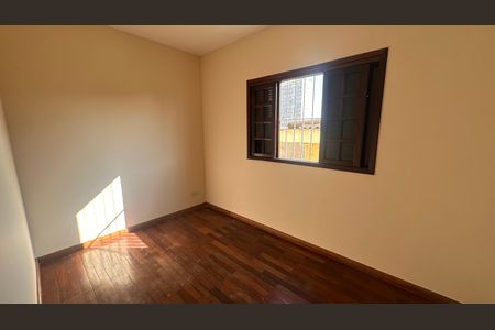 Casa para alugar com 124m², 3 quartos e 2 vagas