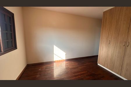 Casa para alugar com 124m², 3 quartos e 2 vagas