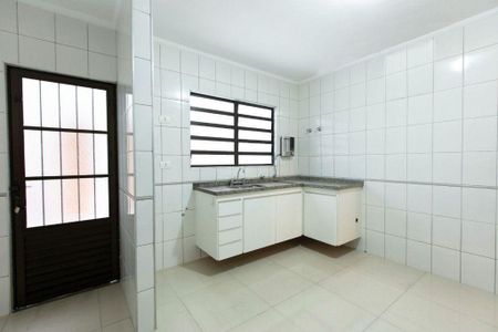 Casa à venda com 3 quartos, 106m² em Vila Nair, São Paulo