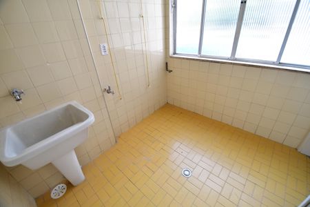 Apartamento à venda com 75m², 2 quartos e sem vagaÁrea de Serviço