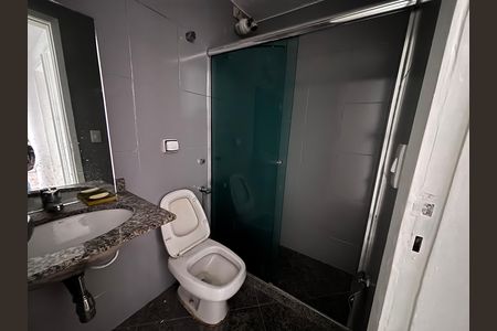 Apartamento à venda com 82m², 2 quartos e 1 vaga Apartamento à venda com 82m², 2 quartos e 1 vagaBanheiro