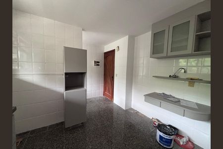 Apartamento à venda com 82m², 2 quartos e 1 vaga Apartamento à venda com 82m², 2 quartos e 1 vagaCozinha