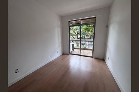Apartamento à venda com 82m², 2 quartos e 1 vaga Apartamento à venda com 82m², 2 quartos e 1 vagaQuarto 2