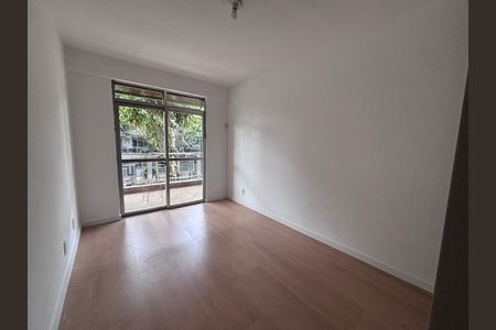 Apartamento à venda com 82m², 2 quartos e 1 vaga Apartamento à venda com 82m², 2 quartos e 1 vagaQuarto 2