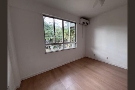 Apartamento à venda com 82m², 2 quartos e 1 vaga Apartamento à venda com 82m², 2 quartos e 1 vagaQuarto 1