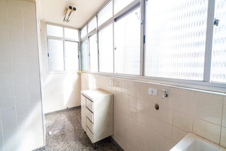 Apartamento à venda com 70m², 2 quartos e 1 vagaÁrea de Serviço