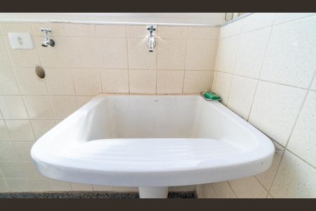 Apartamento à venda com 70m², 2 quartos e 1 vagaÁrea de Serviço