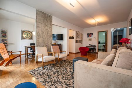 Apartamento à venda com 118m², 2 quartos e sem vaga Apartamento à venda com 118m², 2 quartos e sem vagaSala