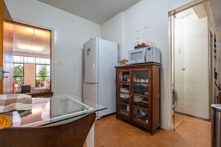 Apartamento à venda com 118m², 2 quartos e sem vaga Apartamento à venda com 118m², 2 quartos e sem vagaCozinha
