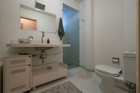 Apartamento à venda com 118m², 2 quartos e sem vaga Apartamento à venda com 118m², 2 quartos e sem vagaBanheiro