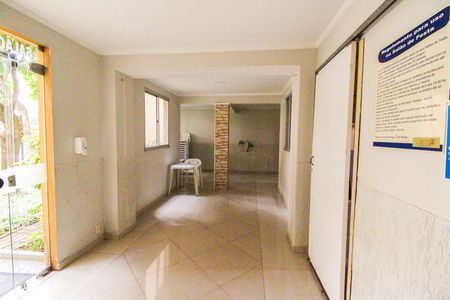 Apartamento à venda com 46m², 2 quartos e 1 vaga Apartamento à venda com 46m², 2 quartos e 1 vagaÁrea comum - Salão de festas