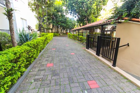 Apartamento à venda com 46m², 2 quartos e 1 vaga Apartamento à venda com 46m², 2 quartos e 1 vagaÁrea comum
