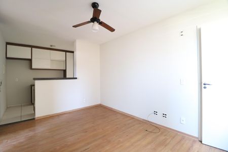 Sala de apartamento para alugar com 2 quartos, 46m² em Jardim Holanda, Uberlândia