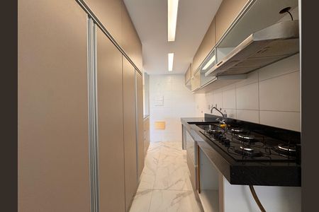 Apartamento para alugar com 82m², 2 quartos e 1 vagaCozinha e Área de Serviço