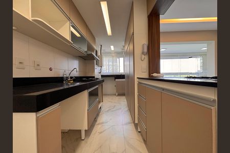 Apartamento para alugar com 82m², 2 quartos e 1 vagaCozinha e Área de Serviço