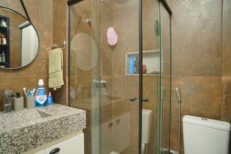 Apartamento para alugar com 108m², 2 quartos e 1 vaga Apartamento para alugar com 108m², 2 quartos e 1 vagaBanheiro do Quarto 2