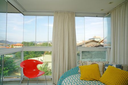 Apartamento para alugar com 108m², 2 quartos e 1 vaga Apartamento para alugar com 108m², 2 quartos e 1 vagaVaranda do quarto 2