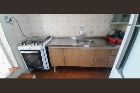 Casa para alugar com 262m², 4 quartos e 2 vagas Casa para alugar com 262m², 4 quartos e 2 vagasCasa 2 - Cozinha