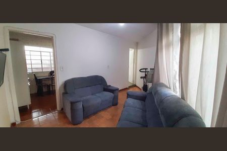 Casa para alugar com 262m², 4 quartos e 2 vagas Casa para alugar com 262m², 4 quartos e 2 vagasCasa 2 - Sala