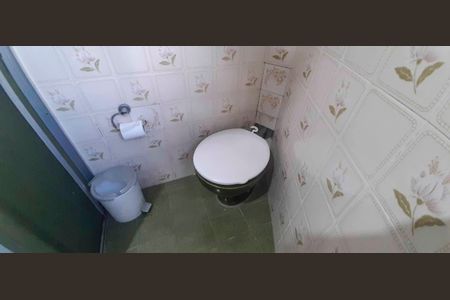 Casa para alugar com 262m², 4 quartos e 2 vagas Casa para alugar com 262m², 4 quartos e 2 vagasCasa 2 - Banheiro