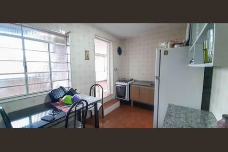 Casa para alugar com 262m², 4 quartos e 2 vagas Casa para alugar com 262m², 4 quartos e 2 vagasCasa 2 - Cozinha